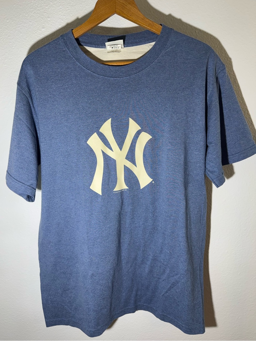 MLB Lee Sport New York Yankees Blue Logo T-Shirt Mens Medium 2007 NY Tee